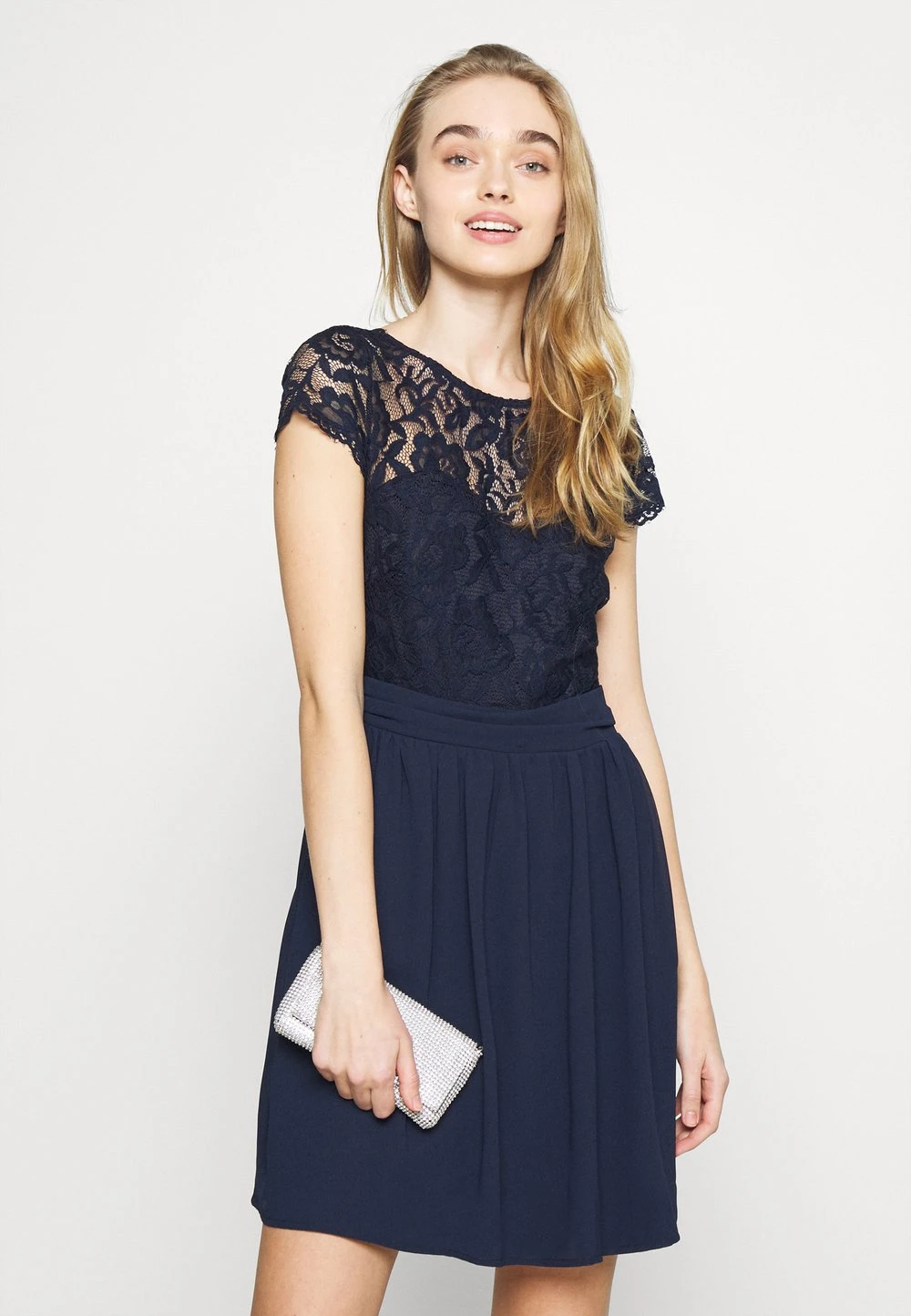 Soldes Nly by Nelly MAKE ME HAPPY - Robe de soirée robes col rond femme 6 Soldes Nly by Nelly MAKE ME HAPPY - Robe de soirée robes col rond femme – Image 4