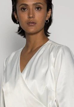 Prix Allégé Nly by Nelly RUCHE DRAPY BLOUSE - Blouse chemises et blouses cache-cœur femme 11 Prix Allégé Nly by Nelly RUCHE DRAPY BLOUSE - Blouse chemises et blouses cache-cœur femme -Nly by Nelly boutique c60ae6f2fe6c48808aa49017c0a4806c