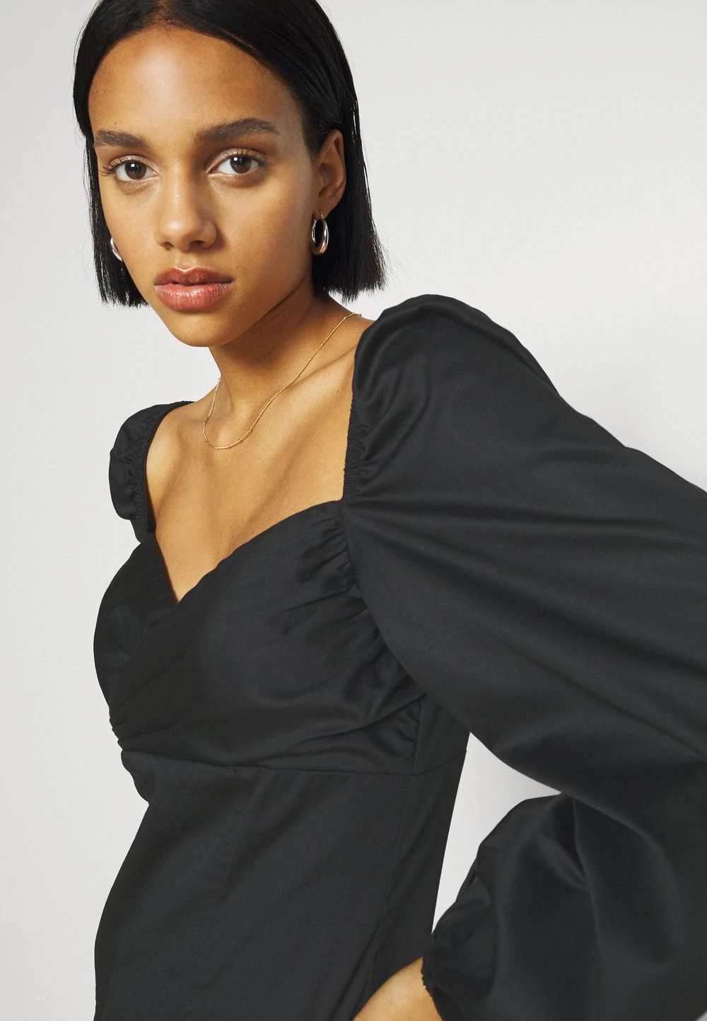 Prix Discount Nly by Nelly BODY HUGGING DRESS - Robe de soirée robes cache-cœur femme 6 Prix Discount Nly by Nelly BODY HUGGING DRESS - Robe de soirée robes cache-cœur femme – Image 4