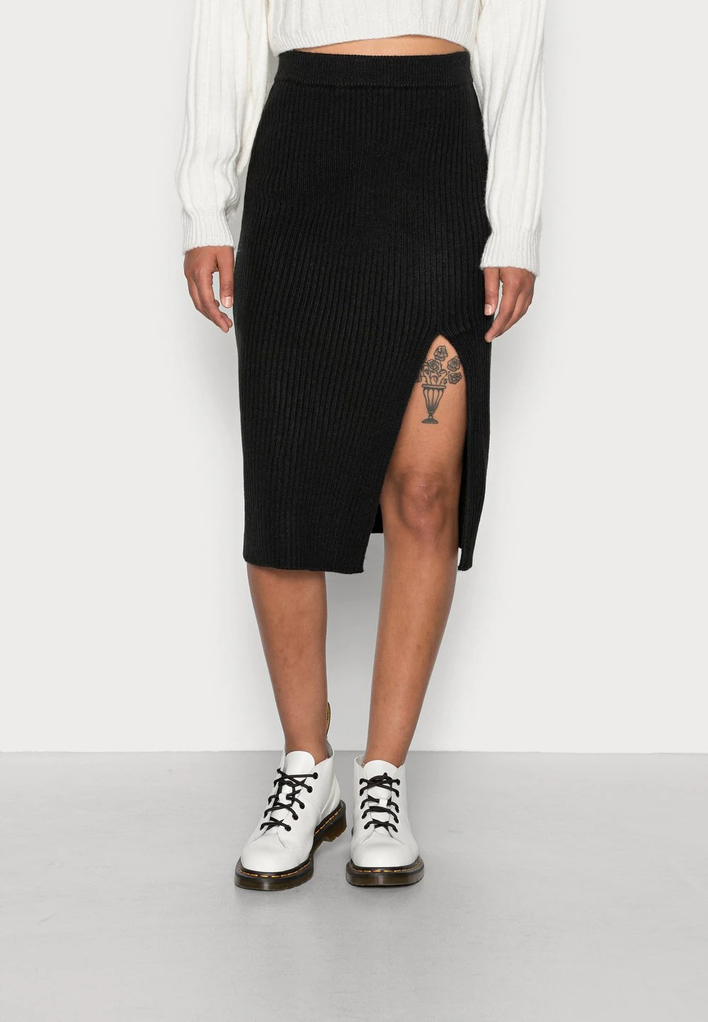 Nly by Nelly SLIM SKIRT - Jupe crayon Prix Allégé jupes couleur unie femme 3 Nly by Nelly SLIM SKIRT - Jupe crayon Prix Allégé jupes couleur unie femme
