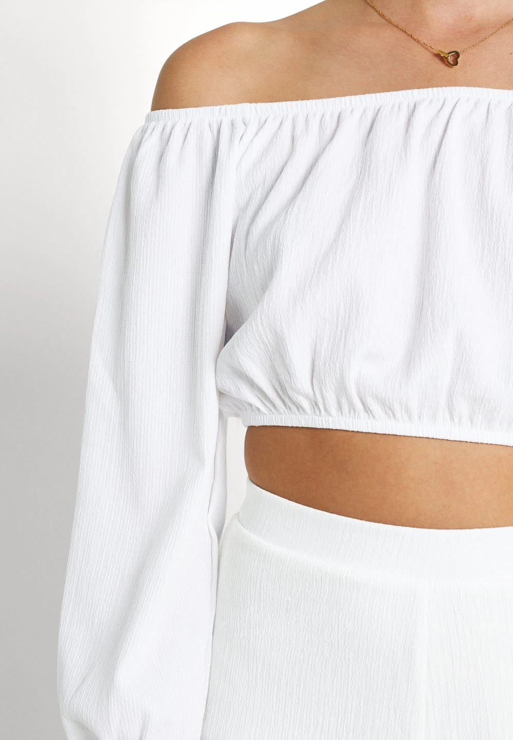 cdc147db369246809137411fe0f7d841.jpg Nly by Nelly MY OFF SHOULDER SET - Pantalon classique Remise En Ligne chemises et blouses carmen femme -Nly by Nelly boutique cdc147db369246809137411fe0f7d841