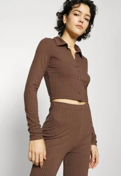 Nly by Nelly CUTE COLLAR SET - Pantalon classique Petit Prix pantalons haute femme 5 Nly by Nelly CUTE COLLAR SET - Pantalon classique Petit Prix pantalons haute femme -Nly by Nelly boutique d2731b35269a4b3cb8d4cdabfef08e44