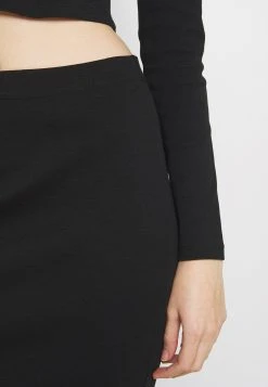 Nly by Nelly AMAZING SKIRT SET - Jupe crayon Faible Prix jupes col rond femme 7 Nly by Nelly AMAZING SKIRT SET - Jupe crayon Faible Prix jupes col rond femme -Nly by Nelly boutique d2ee3b90f6c641a48ac19c61cc86035f