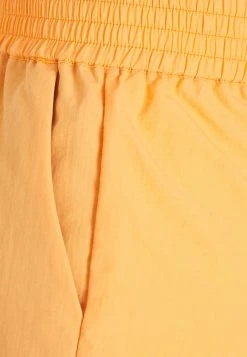 Nly by Nelly Prix Ourlé TRACKSUIT - Short shorts haute femme 7 Nly by Nelly Prix Ourlé TRACKSUIT - Short shorts haute femme -Nly by Nelly boutique d676023058fd4903b38182ef914d7e1f