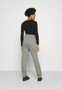 Nly by Nelly Prix Sacrifiés PERFECT PANTS - Pantalon de survêtement pantalons haute femme -Nly by Nelly boutique d70562af985d41bdbb75b25ad5162435