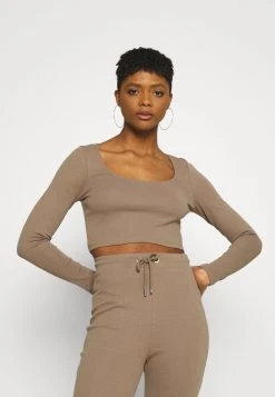 Prix Sacrifiés Nly by Nelly MY PERFECT SET - Sweatshirt pulls et gilets haute femme 5 Prix Sacrifiés Nly by Nelly MY PERFECT SET - Sweatshirt pulls et gilets haute femme -Nly by Nelly boutique dc25c29f7963457a8c3a29831c58d346