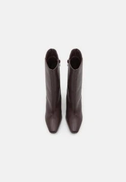 Bon Rapport Coût-Efficacité Nly by Nelly DAY TO NIGHT BOOT - Bottines rond femme 13 Bon Rapport Coût-Efficacité Nly by Nelly DAY TO NIGHT BOOT - Bottines rond femme -Nly by Nelly boutique ded4ac1f71ec43ffa58d201faaf77b48