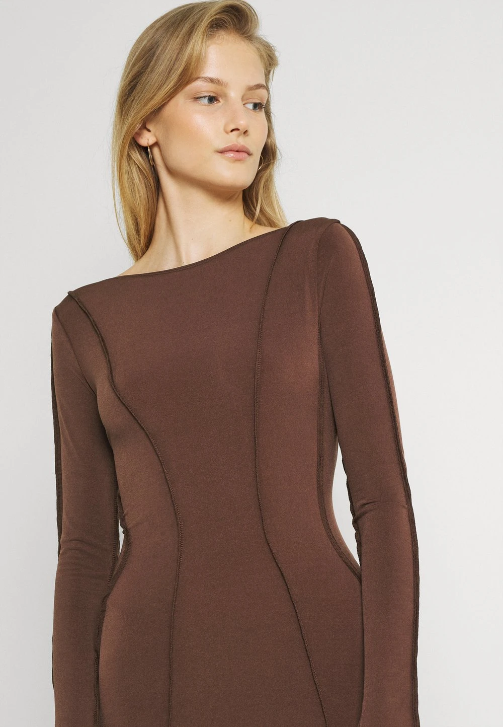 Nly by Nelly Vendre-Réclame SEAMS DREAMS DRESS - Robe en jersey robes echancrure dos femme 8 Nly by Nelly Vendre-Réclame SEAMS DREAMS DRESS - Robe en jersey robes echancrure dos femme – Image 6