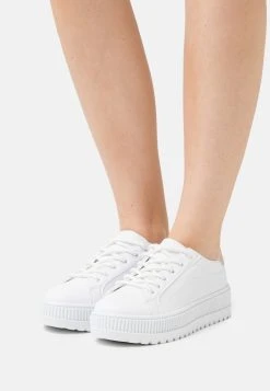 Nly by Nelly Prix Bradés ABOVE & BELOW - Baskets basses sneakers rond femme