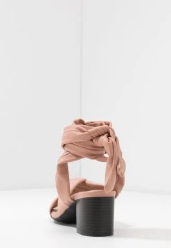 Soldes Nly by Nelly KNOT - Sandales à talons hauts sandales et nu-pieds ouvert femme 14 Soldes Nly by Nelly KNOT - Sandales à talons hauts sandales et nu-pieds ouvert femme -Nly by Nelly boutique e28d8a76490247d79be743ab4f4ceb99