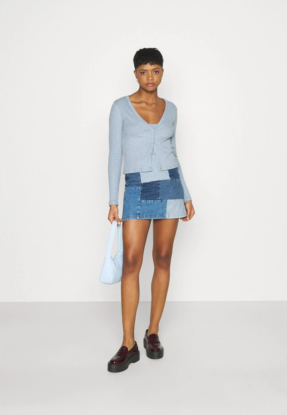 e9cdbaa1a4dd4699b94e80f3b0b704b5.jpg Nly by Nelly CARDIGAN SET - Débardeur Prix Légers pulls et gilets col en v profond femme -Nly by Nelly boutique e9cdbaa1a4dd4699b94e80f3b0b704b5