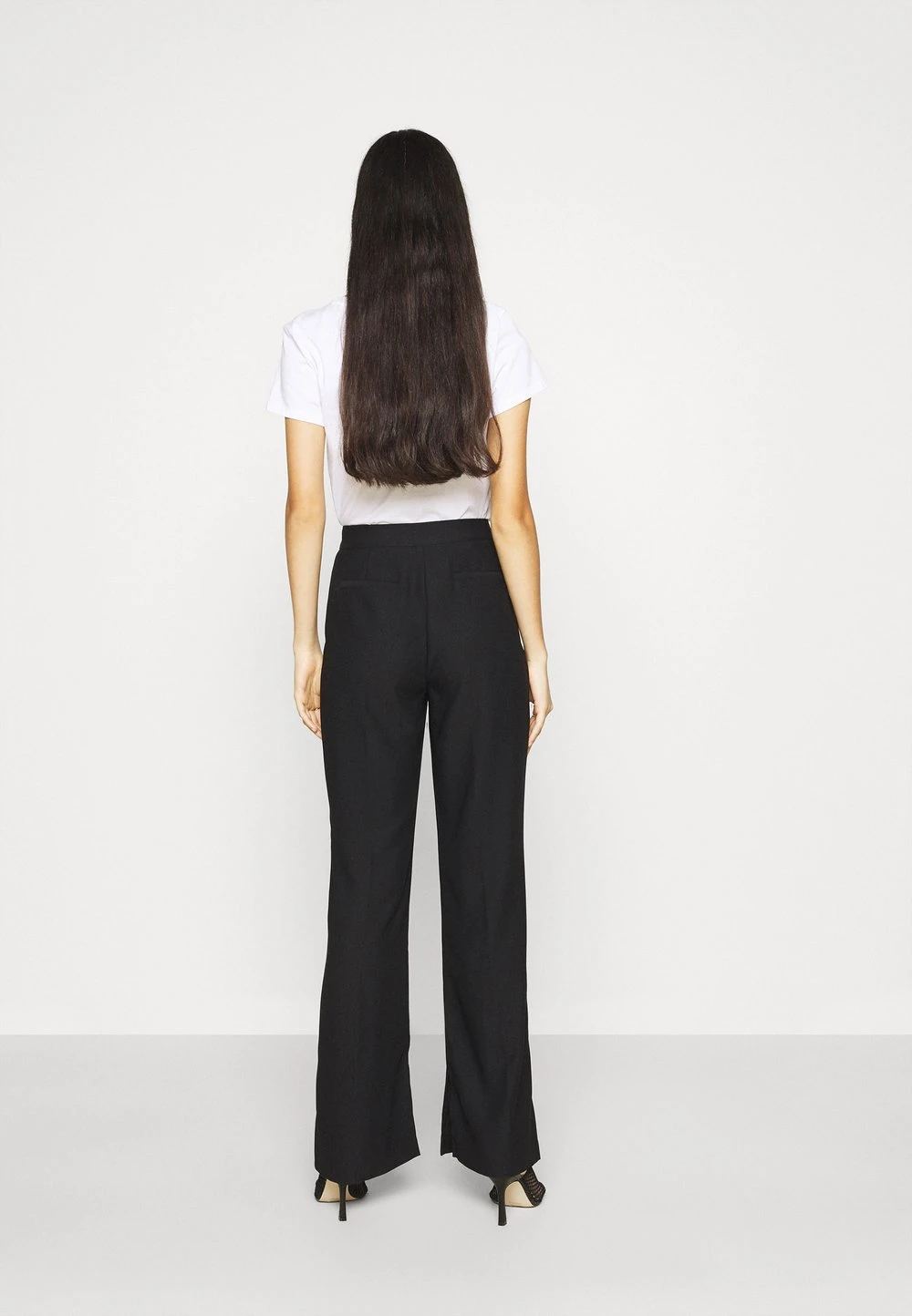 ead292eb7ca147e7bbe8f4a27a490477.jpg Nly by Nelly DRESSED SIDE SLIT PANTS - Pantalon classique Un Tarif Préférentiel pantalons haute femme -Nly by Nelly boutique ead292eb7ca147e7bbe8f4a27a490477