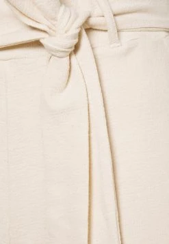 Meilleur Prix Garanti Nly by Nelly PERFECT TIE - Short shorts normale femme -Nly by Nelly boutique eb6153949f9048eabb35736b04d1dd4e