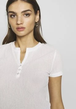 Nly by Nelly Prix Incroyables BUTTON TOP - T-shirt basique t-shirts et tops col tunisien femme 11 Nly by Nelly Prix Incroyables BUTTON TOP - T-shirt basique t-shirts et tops col tunisien femme -Nly by Nelly boutique ec546c91e64f4c16a8e3012fdd2e5a18