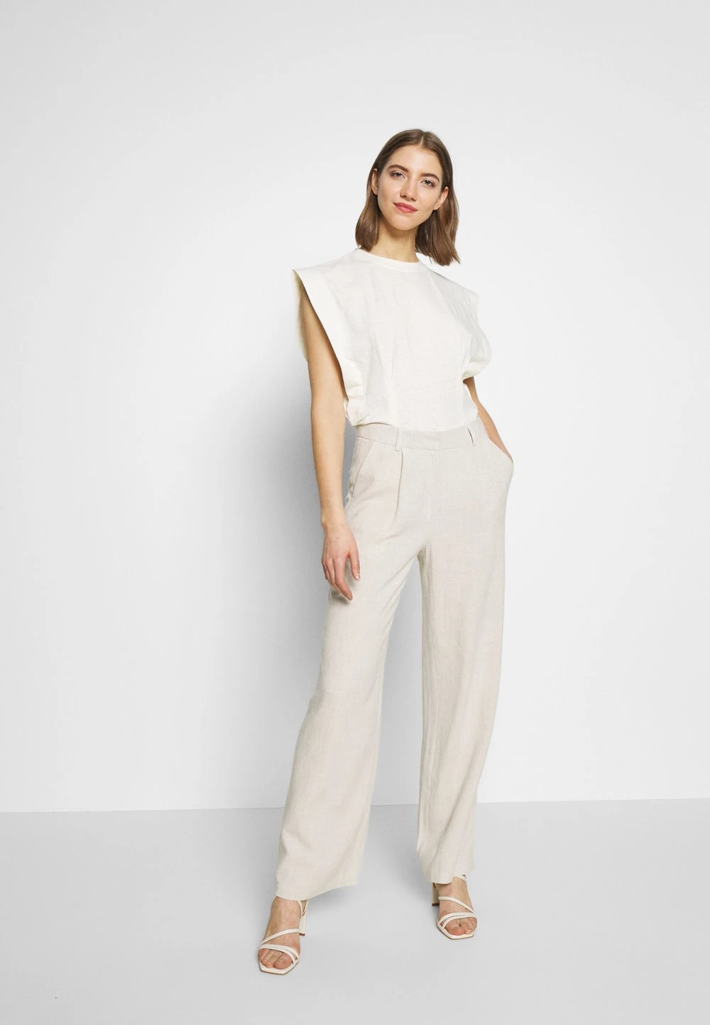 Nly by Nelly LOOSE PANTS - Pantalon classique Prix Sacrifiés pantalons haute femme 4 Nly by Nelly LOOSE PANTS - Pantalon classique Prix Sacrifiés pantalons haute femme – Image 2