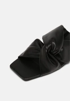 Prix Refroidis Nly by Nelly TWISTED FEELS FLAT - Mules ouvert femme 17 Prix Refroidis Nly by Nelly TWISTED FEELS FLAT - Mules ouvert femme -Nly by Nelly boutique ee24168069dd43e3b6d69b4a2fbb8da5