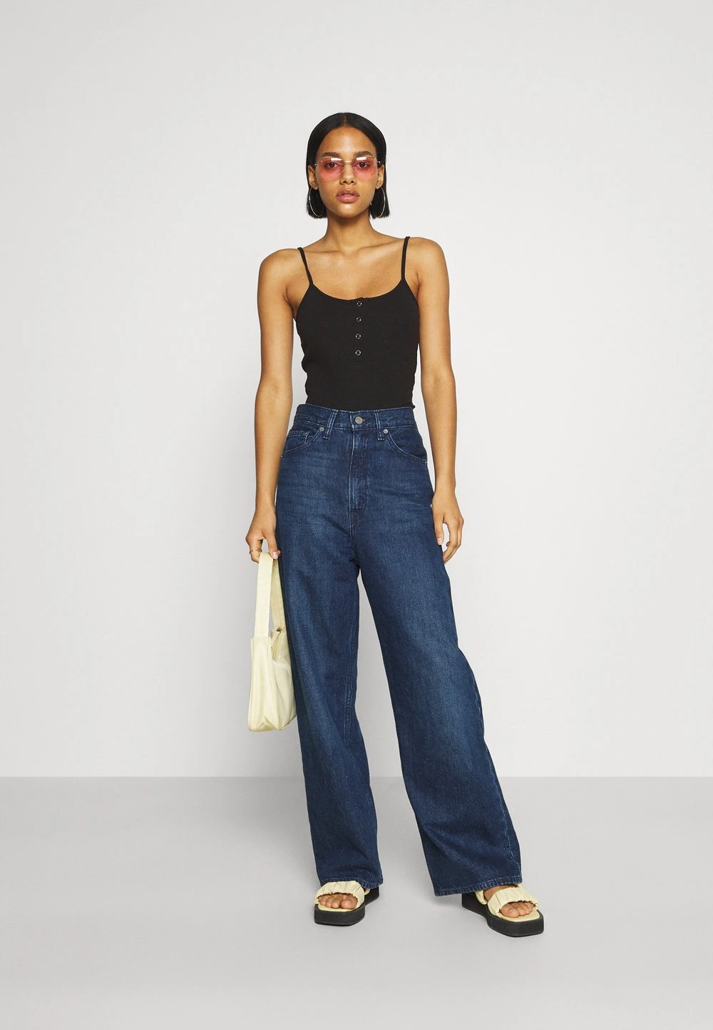 ef2e997cd8e646c29d110a416c0a519d.jpg Nly by Nelly Marchandise de première qualité BUTTON - Débardeur t-shirts et tops col rond femme -Nly by Nelly boutique ef2e997cd8e646c29d110a416c0a519d