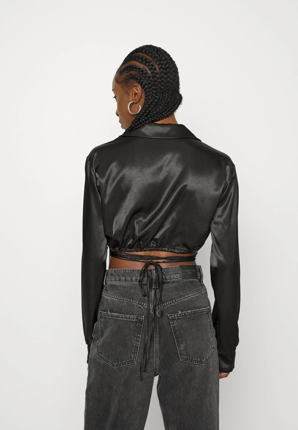 f0ae8b2eb7f245bf80c851f7665adf89.jpg Nly by Nelly WRAP BLOUSE - T-shirt à manches longues Prix Affortable chemises & blouses cache-cœur femme -Nly by Nelly boutique f0ae8b2eb7f245bf80c851f7665adf89