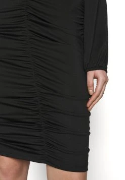 Nly by Nelly KEYHOLE TIE SLINKY DRESS - Robe en jersey Prix Ourlé robes col en v profond femme 14 Nly by Nelly KEYHOLE TIE SLINKY DRESS - Robe en jersey Prix Ourlé robes col en v profond femme -Nly by Nelly boutique f206487d36ad4af2afea9dbd2dba33b5