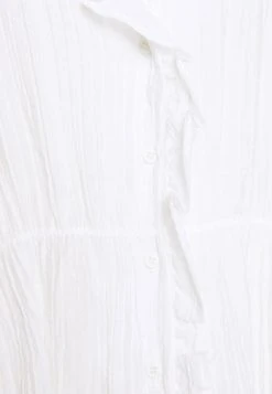 Meilleur Prix Garanti Nly by Nelly NEXT TO YOU FRILL - Blouse chemises et blouses col en v profond femme -Nly by Nelly boutique f249e4b1a0d946dc8f10b63dda297e3e