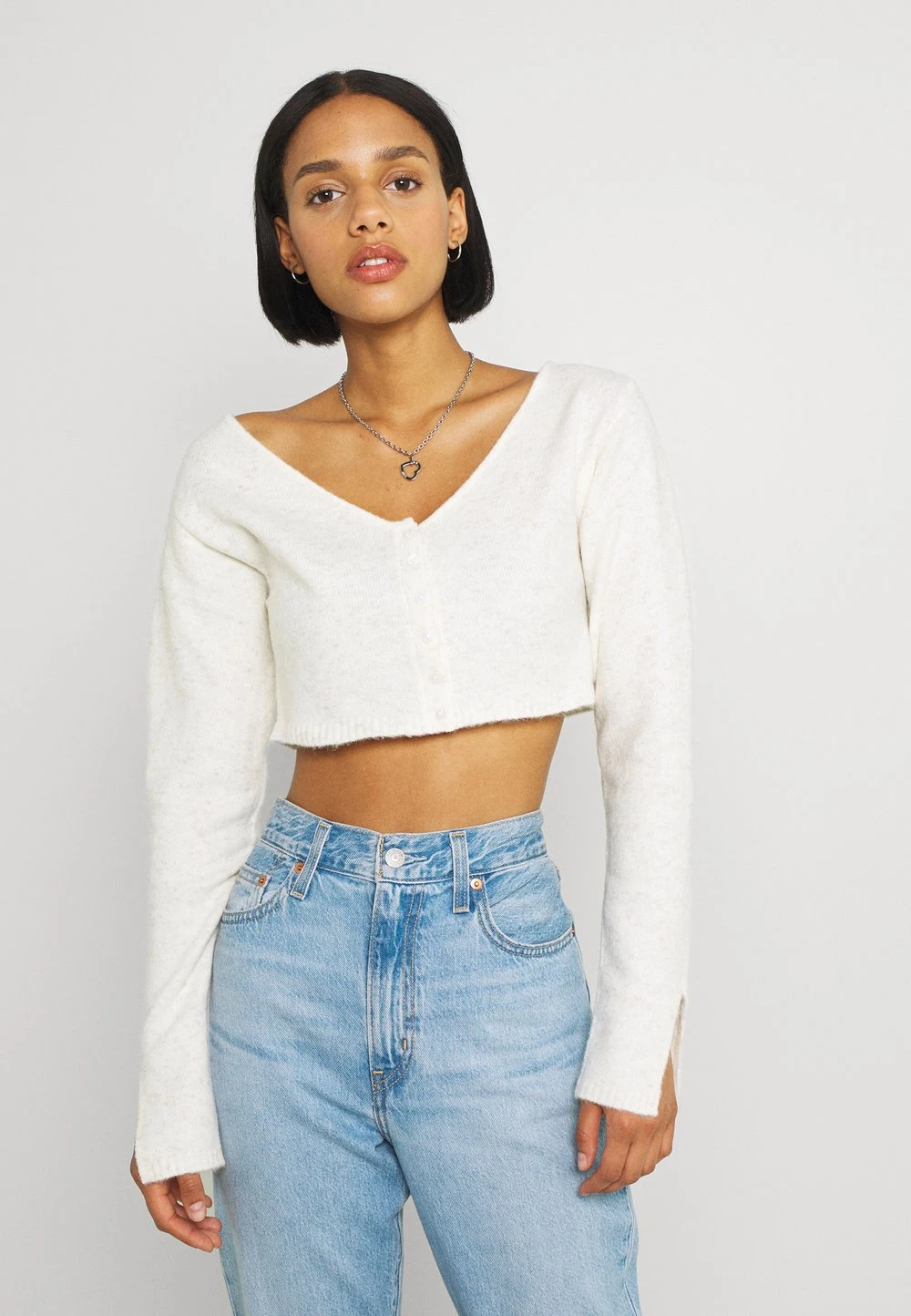 Nly by Nelly MINI CARDIGAN - Gilet Prix Discount pulls et gilets col en v profond femme 3 Nly by Nelly MINI CARDIGAN - Gilet Prix Discount pulls et gilets col en v profond femme