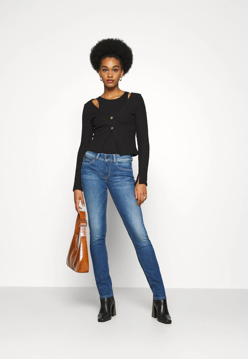 f5bf308a6fb7451aa5d2a83b47995e52.jpg Nly by Nelly BUTTON DOWN CARDIGAN - Gilet Prix Sympa pulls et gilets col en v profond femme -Nly by Nelly boutique f5bf308a6fb7451aa5d2a83b47995e52