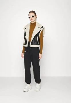 Nly by Nelly Prix Avantageux EMBROIDERED PANTS - Pantalon de survêtement pantalons haute femme -Nly by Nelly boutique f5db848486cc44dca6c0ead65cea89ad