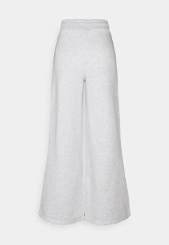 Nly by Nelly MY BEST PANTS - Pantalon de survêtement Prix Distinctifs pantalons haute femme 9 Nly by Nelly MY BEST PANTS - Pantalon de survêtement Prix Distinctifs pantalons haute femme -Nly by Nelly boutique f77ffd136ff5410bae91a26107b7d03b