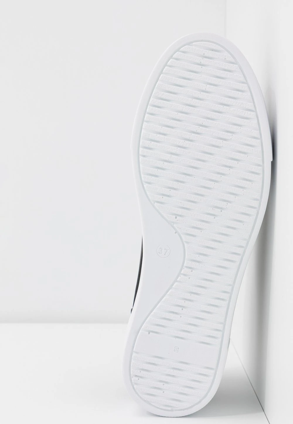 f932f4f4bfc347d98a2213694bc10fe5.jpg Nly by Nelly PERFECT PLATFORM - Baskets basses Prix Légers baskets & sneakers rond femme -Nly by Nelly boutique f932f4f4bfc347d98a2213694bc10fe5