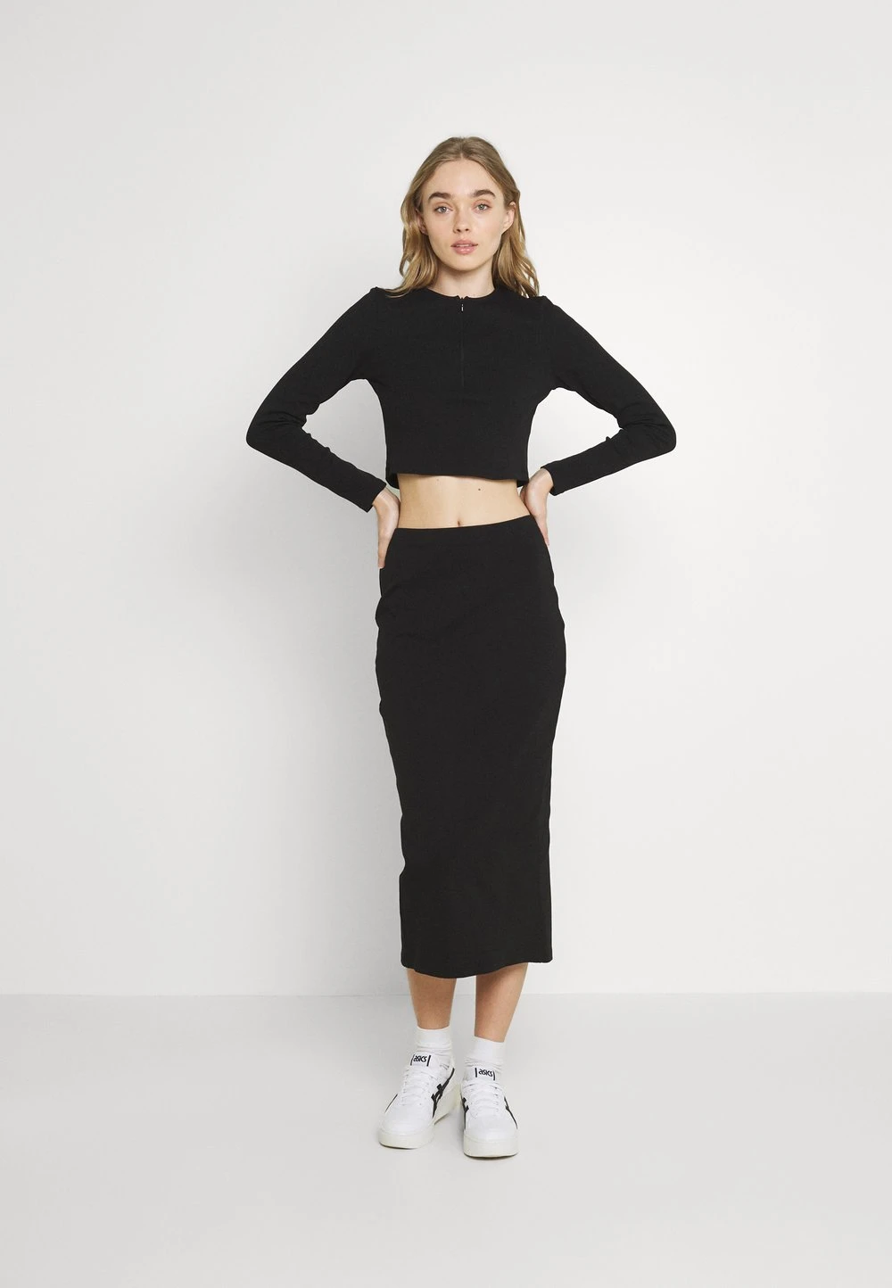 f939cfac050949699e69e5a8b7604b5b.jpg Nly by Nelly AMAZING SKIRT SET - Jupe crayon Faible Prix jupes col rond femme -Nly by Nelly boutique f939cfac050949699e69e5a8b7604b5b