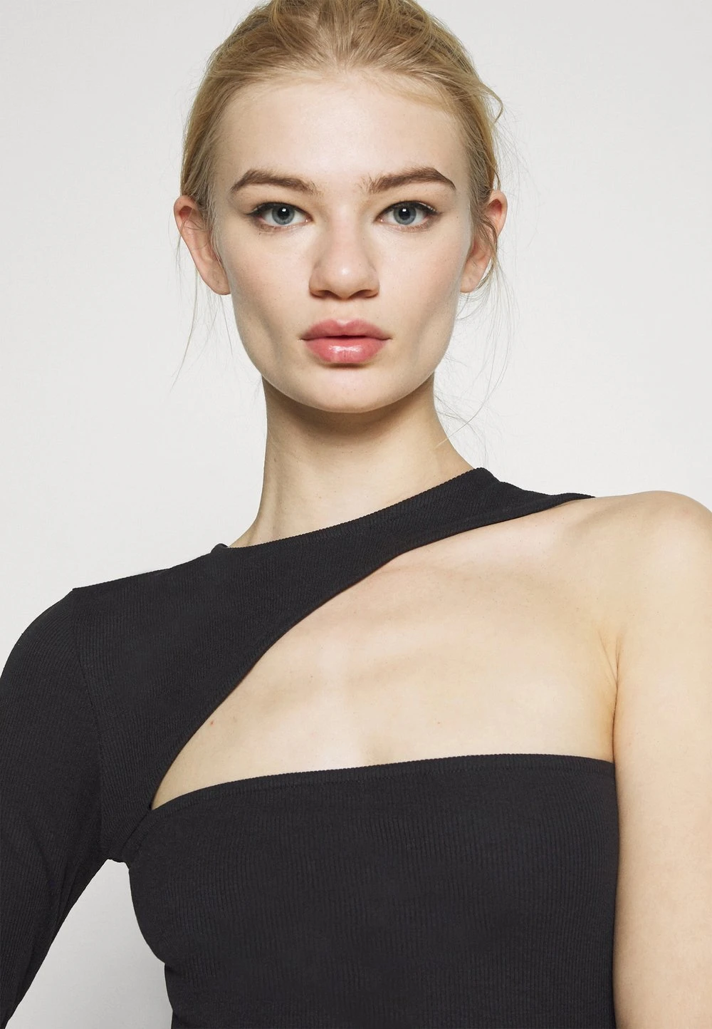 fb9d1f1ecb074deaaf6fd8f614b86d61.jpg Prix Acceptable Nly by Nelly EXTRA ASYMMETRIC - T-shirt à manches longues t-shirts et tops col rond femme -Nly by Nelly boutique fb9d1f1ecb074deaaf6fd8f614b86d61