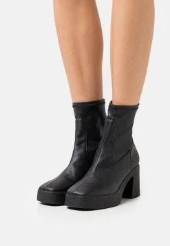 Petit Prix Nly by Nelly SORRY NOT SORRY BOOT - Bottines Ă plateau rond femme