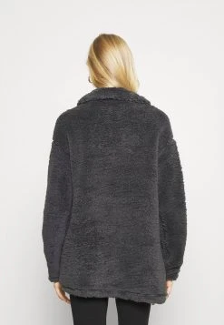 Nly by Nelly TEDDY DRESS - Robe de jour Soldes En Ligne robes col camionneur femme 4 Nly by Nelly TEDDY DRESS - Robe de jour Soldes En Ligne robes col camionneur femme -Nly by Nelly boutique fd72414f9b6043a087cf7d9533ab7fbb