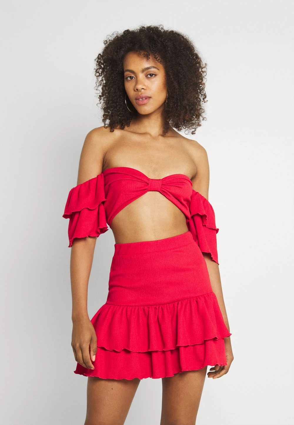 fd7640d67f144fafada9c94e59ecb0fc.jpg Nly by Nelly Prix Cassé LOVE STRUCK SKIRT SET - Débardeur chemises et blouses carmen femme -Nly by Nelly boutique fd7640d67f144fafada9c94e59ecb0fc