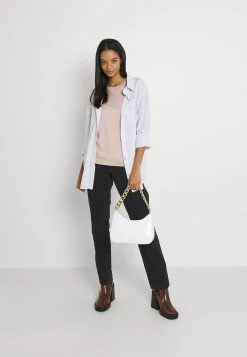 Nly by Nelly Se Vend Bas Prix CHEEKY - Jean droit jeans haute femme 10 Nly by Nelly Se Vend Bas Prix CHEEKY - Jean droit jeans haute femme -Nly by Nelly boutique ffef155161364384b0f35706ffcf3ec2